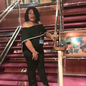 Meet your Posher, Ursula